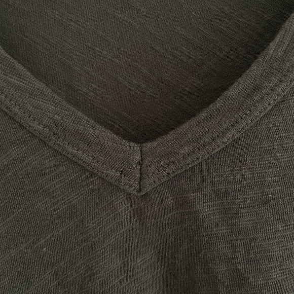 Anthro • Olive asymmetrical tie-back top ruffle size XS - Picture 10 of 10